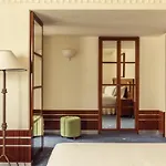 Des Grands Voyageurs Hotel 4*