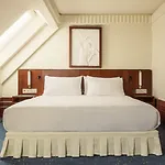 Des Grands Voyageurs Hotel 4*