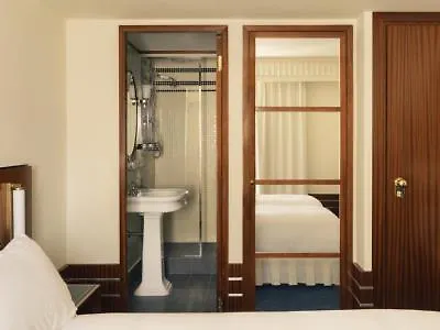 Des Grands Voyageurs 4* Paříž