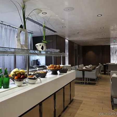 Des Grands Voyageurs 4* Paris