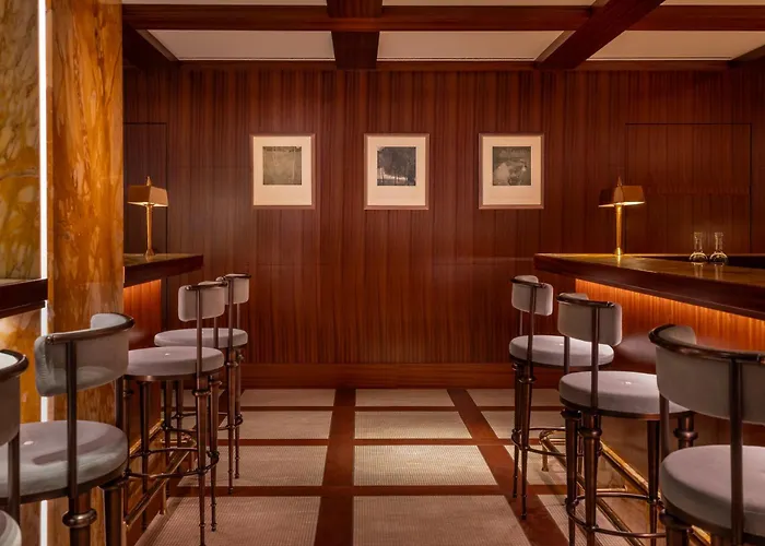 Hotel Saint Germain Des Prés, An Ihg Paris