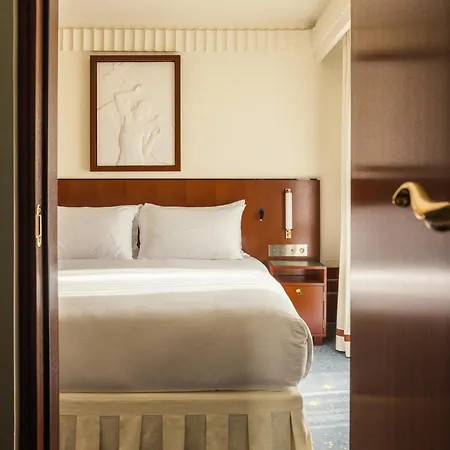Des Grands Voyageurs 4* Paris