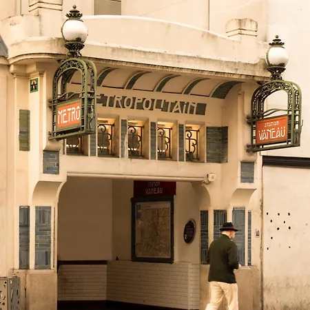Hotel Des Grands Voyageurs 4*